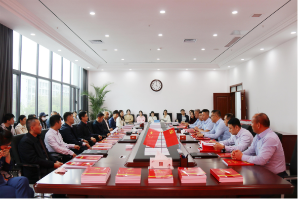 交通工程公司黨建品牌創(chuàng)建工作經(jīng)驗(yàn)做法被國(guó)家重點(diǎn)新聞網(wǎng)站宣傳報(bào)道653.png